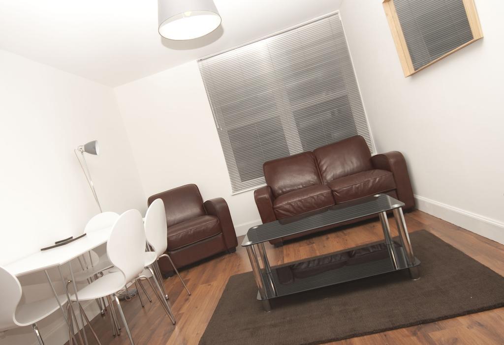 Aberdeen Serviced Apartments: Charlotte Street Bilik gambar